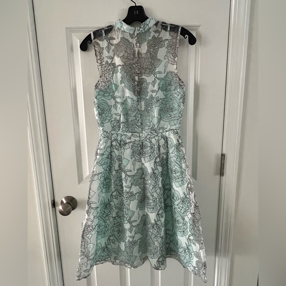 Floral Sleeveless Dress - Picture 2 of 5